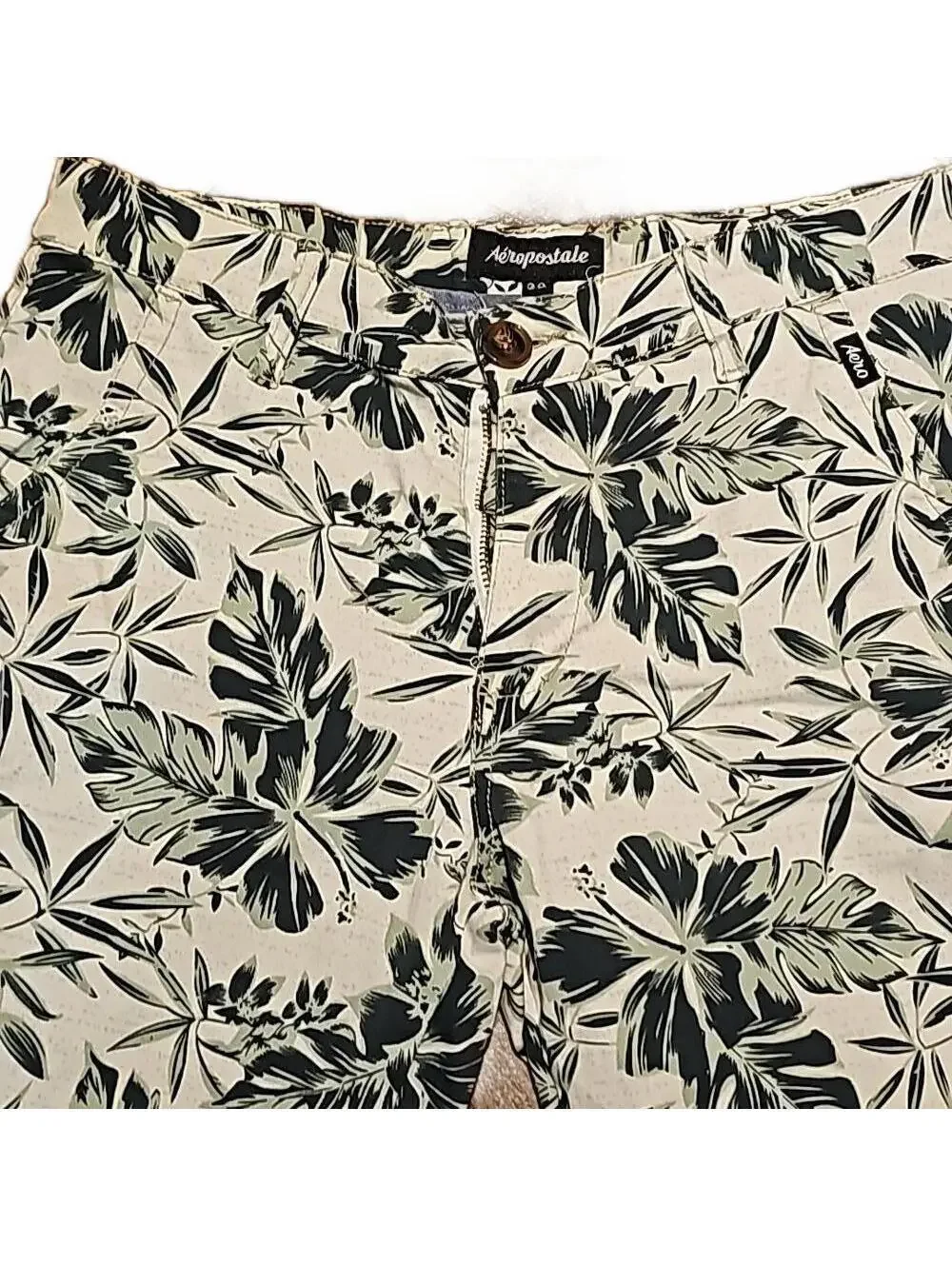 Aero mens palm shorts. Size 30